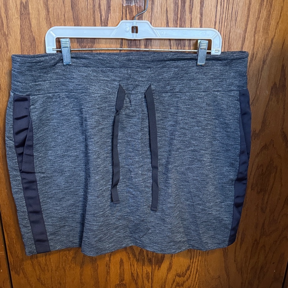 Athleta Gray Skort with Black Accents